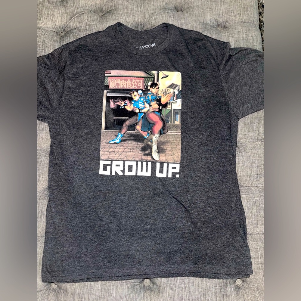 Capcom Street Fighter “Grow Up” Mens Size XL T-shirt